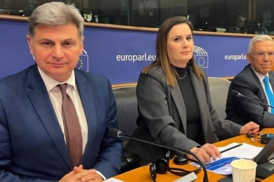 Φαραντούρης: «Ευρωπαϊκή ΑΟΖ» στη Μεσόγειο η απάντηση στις απειλές